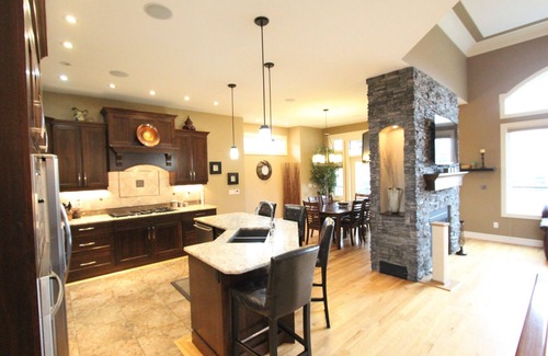 Markerville House | Sylvan Lake Executive Home, 5 minute walk to Beach