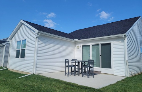 Sylvania Condo | Sylvania Condo with walking access to Pacesetter Park and Quarry Ridge Trail