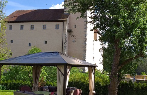 Trausnitz Condo | Sylvia's castle view