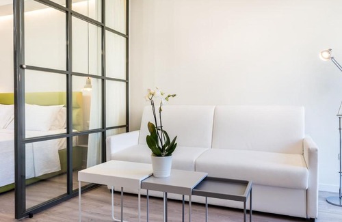 Athens City Centre Apartment | Syntagma modern new flat, large balcony with view