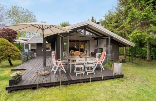 Farvang House | "Syrina" by Interhome