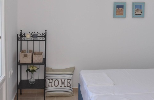Megas Gialos House | Syros Summer House (Blue)