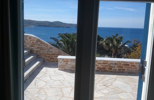 Finikas Villa | Syros: VILLA ANNITA, BY THE AEGIAN SEA WITH EXTRAORDINARY VIEW
