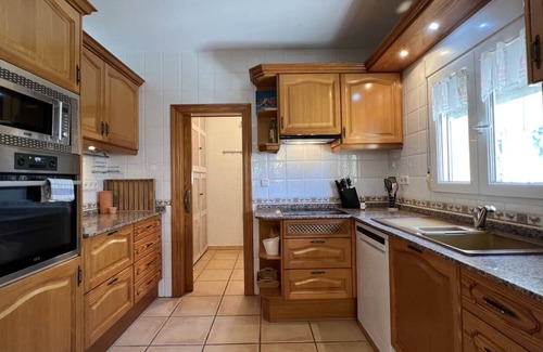 Els Poblets Villa | T-0523 Very well maintained villa 500 m to the sea