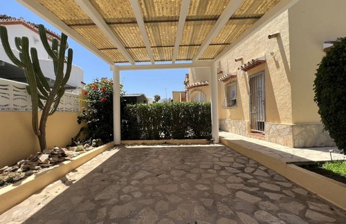 Els Poblets Villa | T-0523 Very well maintained villa 500 m to the sea