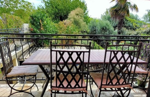 Arenes Romaines - Saint-Martin-du-Touch House | T 3 Dans Maison Avec Terrasse et Climatisation
