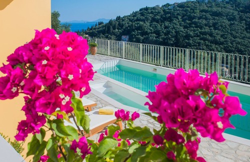 Gimari Apartment | T' adelfia - IRIS