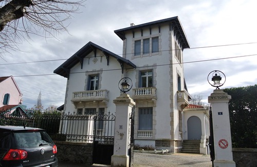Saint-Jean-de-Luz City Center Apartment | T1 Town center all on foot classified 3rd private parking lot