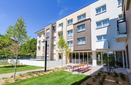 Fontaine Lestang-Bagatelle-Papus-Tabar-Bordelongue House | T1 with parking and close to metro A and tram T1 and T2