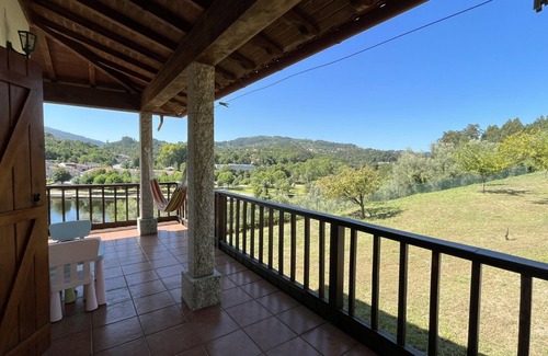 Arcos de Valdevez House | T1 with pool and privileged views of Ponte da Barca!
