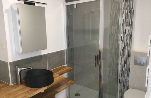 Guignen Apartment | T2 30 M² 4 Sleeps max close to shops and 4-way access