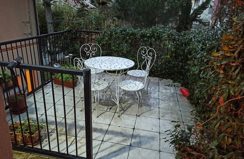Fer a Cheval Apartment | T2 40 m² terrace Saint-Cyprien fitted kitchen