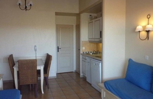Les Restanques Apartment | T2 45M² GULF OF ST TROPEZnTERRACE SEA VIEW AIR CONDITIONING WIFI SWIMMING POOLS