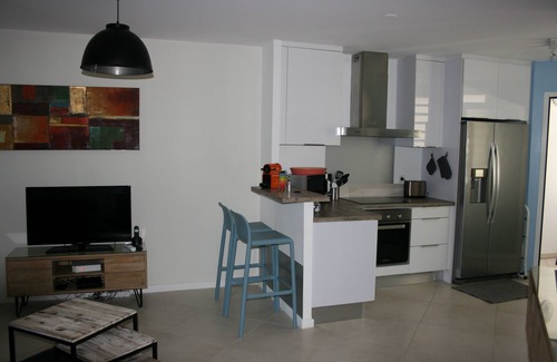 L'Ermitage-les-Bains Apartment | T2 apartment with Hermitage swimming pool 150 m from the lagoon.