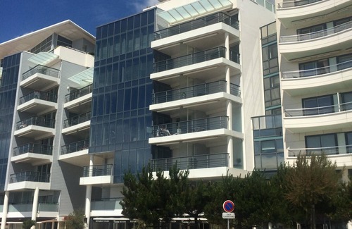 La Baule-Escoublac Apartment | T2 BIS IN RESIDENCE OF STANDING FACING THE SEA AREA OF MODERN DECORATION Gaulle