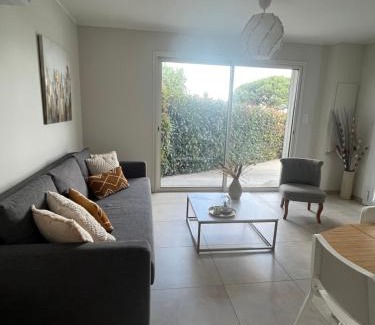 Furiani Apartment | T2 calme avec vue mer et borne de recharge sur demande