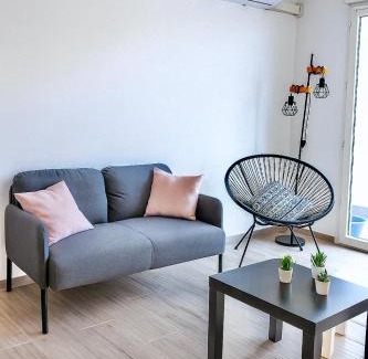 Saint-Laurent-d'Aigouze Apartment | T2 Cosy en Camargue