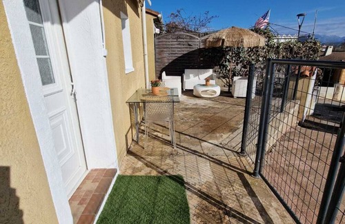 Sarrola-Carcopino House | T2 cosy ground floor all comfort 10mn from the sea