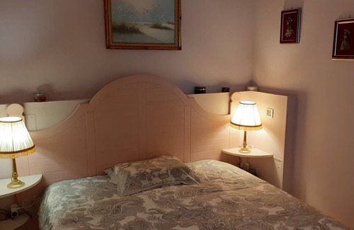 Les Terres Basses Apartment | T2 for rent with view of Nettlé bay