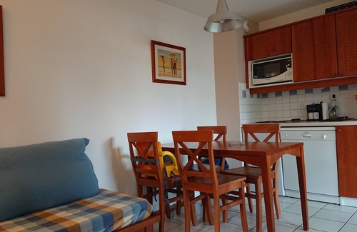 Maubuisson Apartment | T2 in the pines with east-facing balcony, lake, ocean