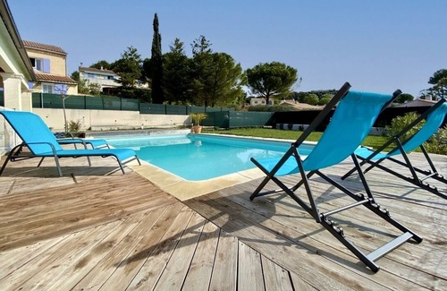 Pertuis Apartment | T2 « Le Figuier » Dans Villa Avec Piscine Privée