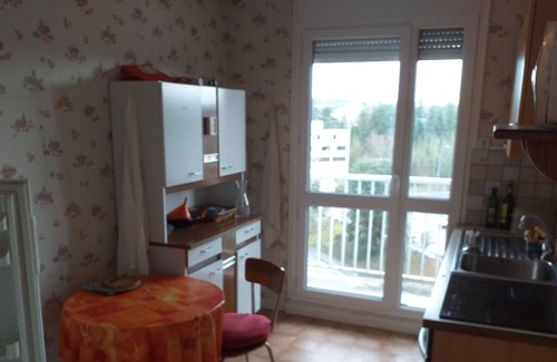 Saint-Lo Apartment | T2 near the center, the swimming pool and a leisure park. All shops 2 minutes away.