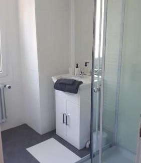 Lathuile Apartment | T2 vue sur lac d'Annecy