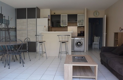 La Rochelle Apartment | T2 with spacious garden closed garage and individual parking