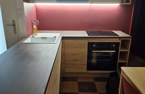 Beziers Apartment | T3 appartement 70 m2,terrasse, en face des arènes