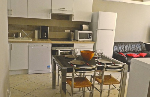Cap-d'Antibes Apartment | T3 cap edge of Antibes 100 meters from the beach