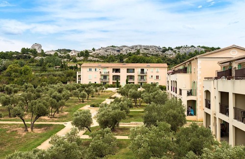 Paradou Condo | T3 confortable | Piscine sur place + aire de jeux