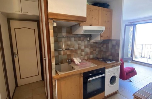 Saint-Pierre-la-Mer Apartment | T3 flat with terrace overlooking the sea in Saint Pierre la Mer