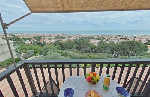 Saint-Pierre-la-Mer Apartment | T3 flat with terrace overlooking the sea in Saint Pierre la Mer