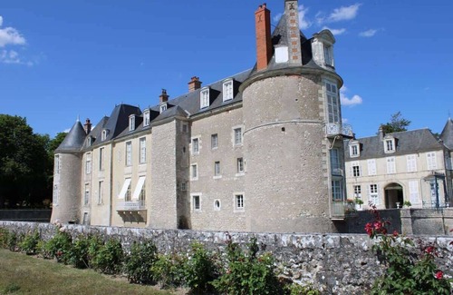 Avaray Apartment | T3 for 5 - Château Turret near Chambord