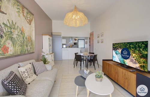 Carosse Apartment | T3 - Infini bleu - 63 m2 - ocean view - St-Gilles