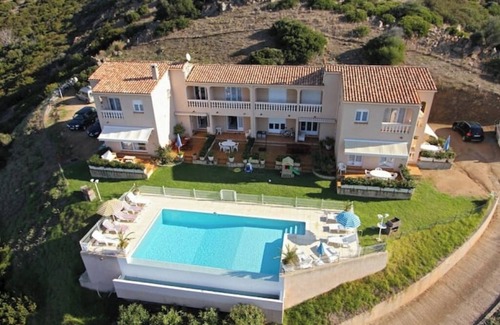 Residences du Golfe de Lava House | T3 N°1 GOLFE DE LAVA BORD DE MER AVEC PISCINE