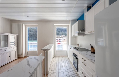 Tenay Apartment | T3 old charm - Mountain, river, station on foot