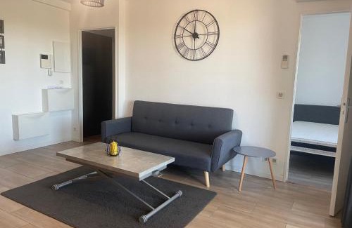 Plage d'Argeles Apartment | T3 Rénové avec Loggia, Clim et Parking à Argelès-sur-Mer - FR-1-309-422