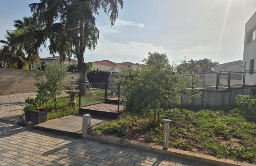 Juvignac Apartment | T3 rdc mimosas