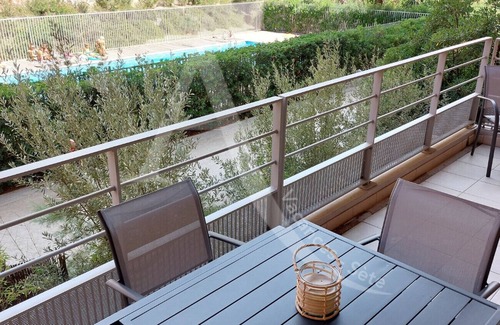 Sete Apartment | T3 sur les hauteurs dans résidence avec piscine