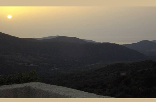 Lama Apartment | T3 - TERRACE WITH AMAZING SEA AND MOUNTAIN VIEW (WIFI) 5 people