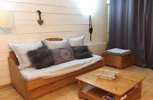 Bagneres-de-Luchon Apartment | T3 with summer pool garden