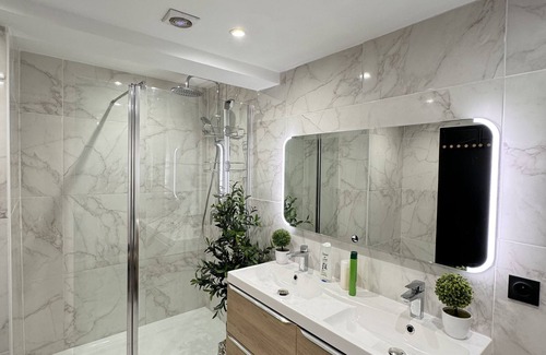 Saint-Just Apartment | T4 Haut Standing Proche du Métro st Just