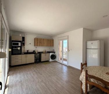Bir El Djir Apartment | T5 spacieux et lumineux