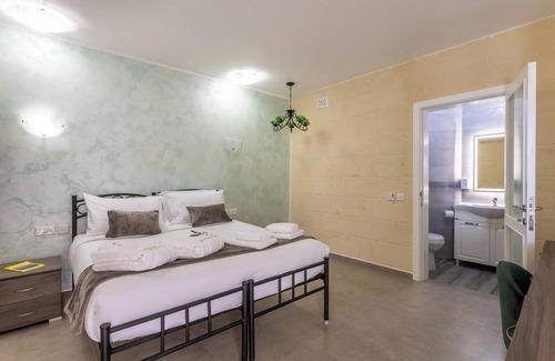 Xewkija Hotel | Ta'battista B&B & Pool - Ix-xwejni