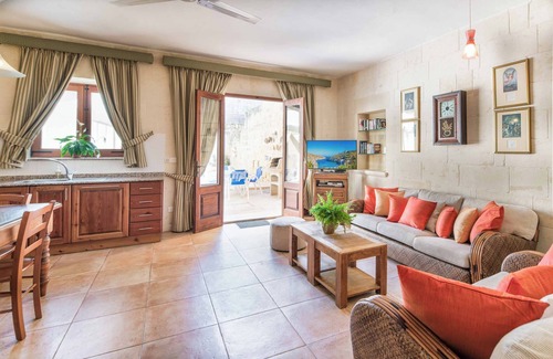 Xewkija Villa | Ta Gianni - Three Bedroom Villa, Sleeps 6