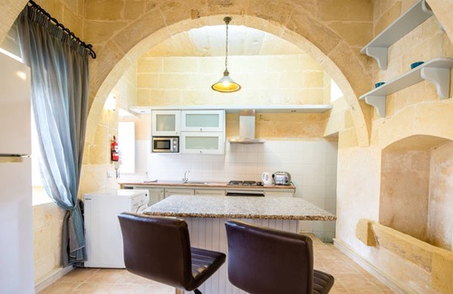 Victoria Other | Ta Girardu - Victoria Holiday Home