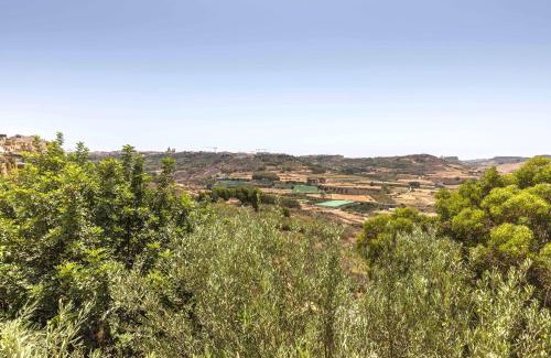 Marsalforn Villa | Ta Guljetta 4 bedroom Villa with private pool