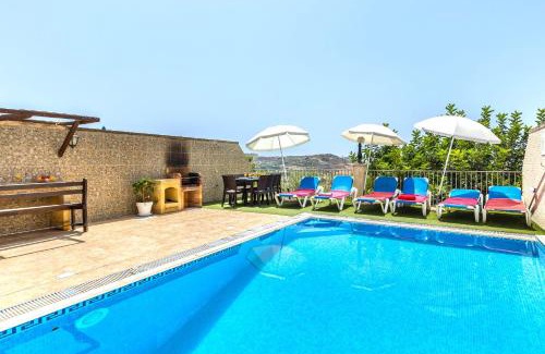 Marsalforn Villa | Ta Guljetta 4 bedroom Villa with private pool