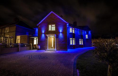 Hale House | TA House